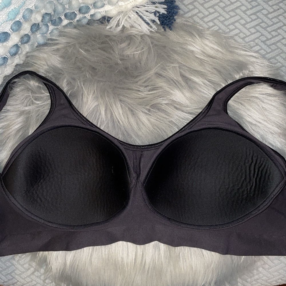 EUC Set of 2 Bali Bras - Picture 5 of 7